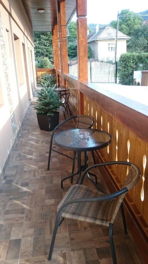 Penzion Vian Krasnohorska Dlha Luka Esterno foto